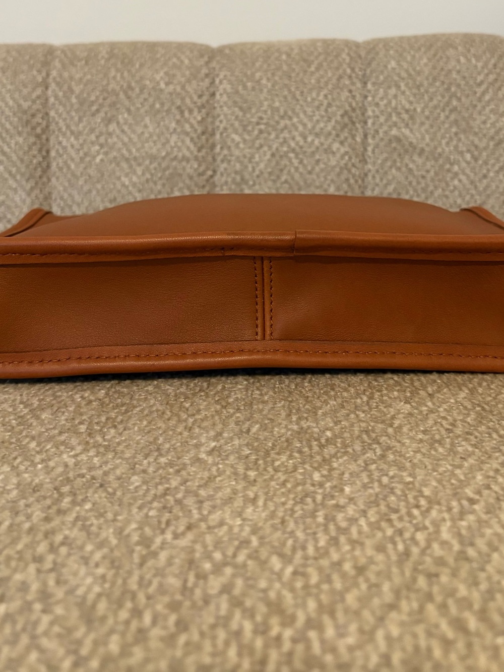 NWOT Coach #9972 Zip Top Clutch - Picture 3 of 10